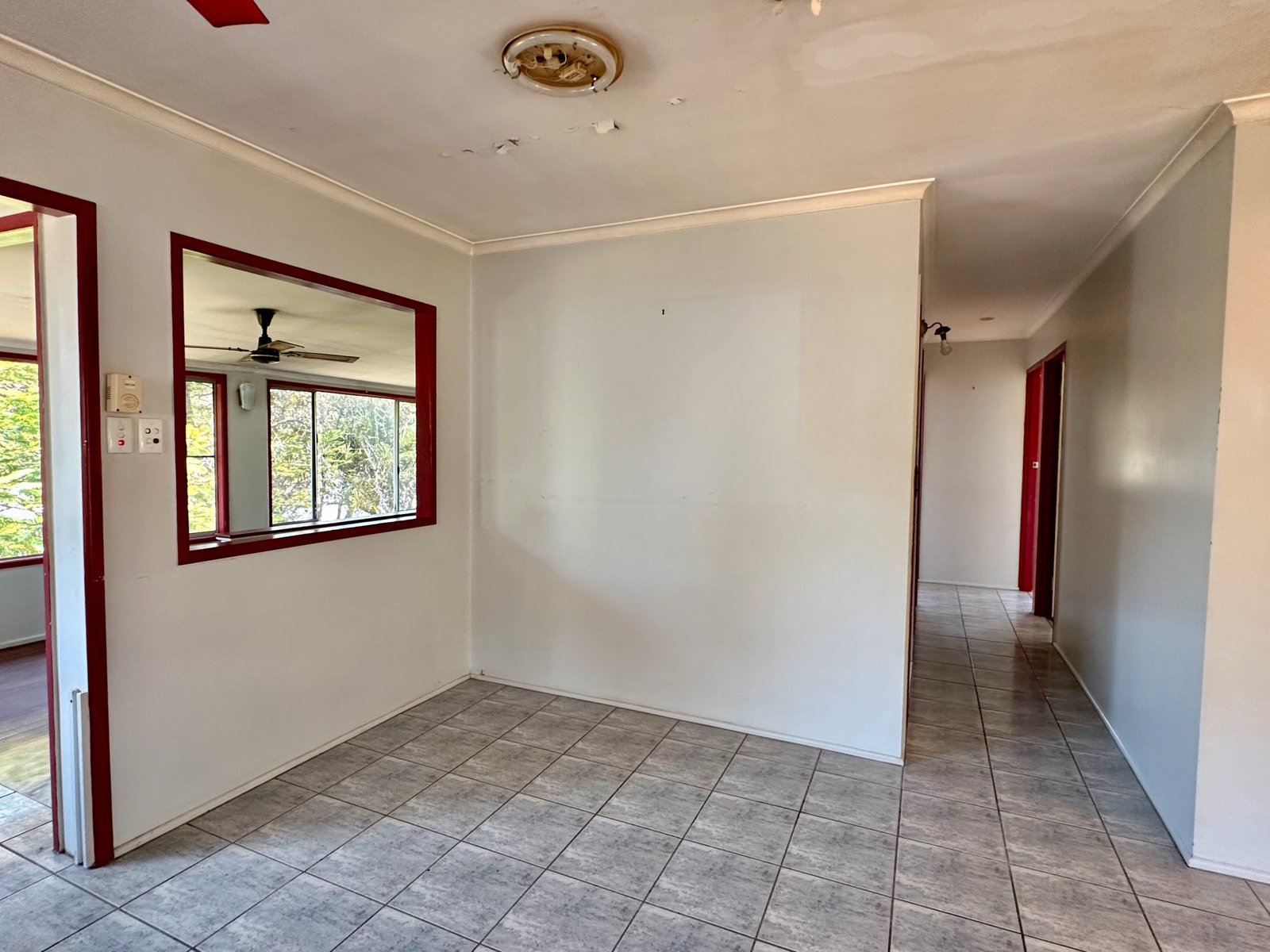 3 Franmaur Street SUN VALLEY 6