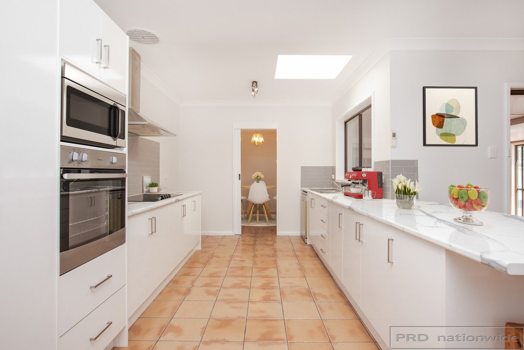 3 Galway Crescent METFORD 5