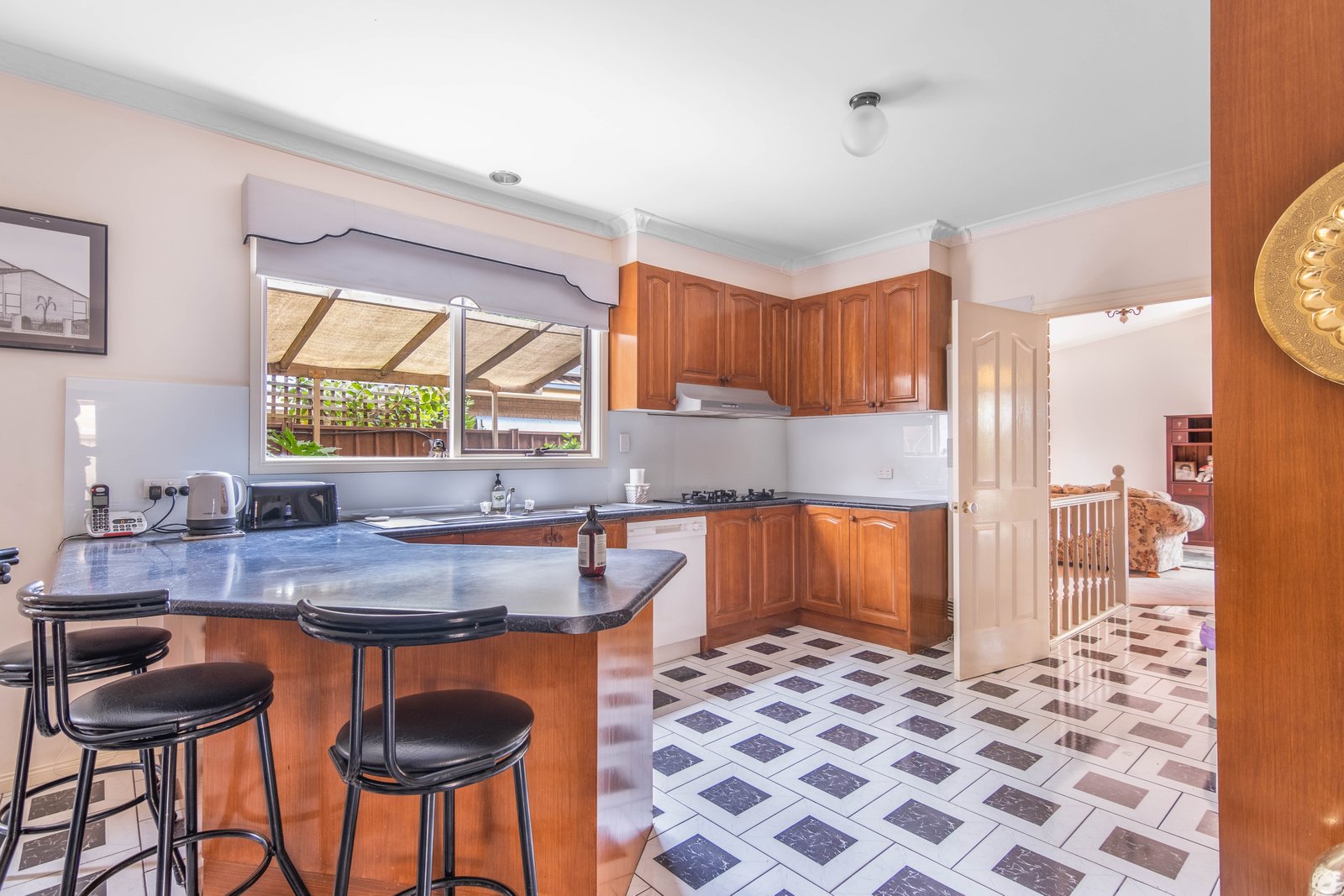 3 Ganaway Crescent KIALLA 9