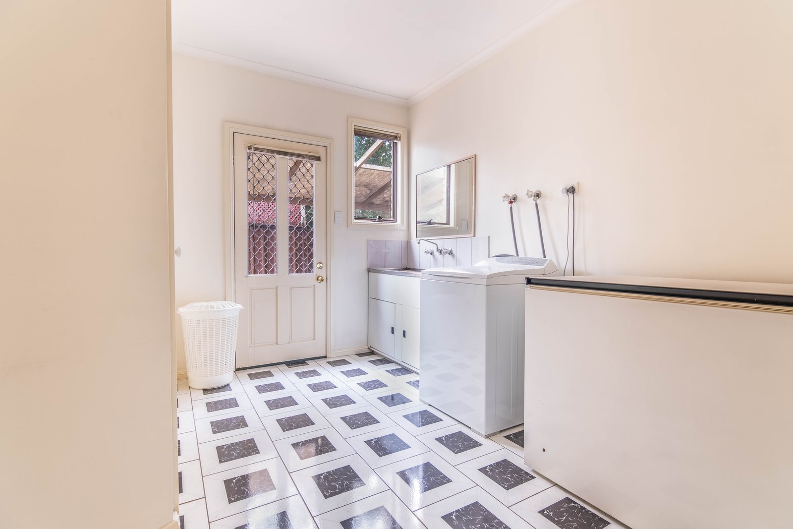 3 Ganaway Crescent KIALLA 16