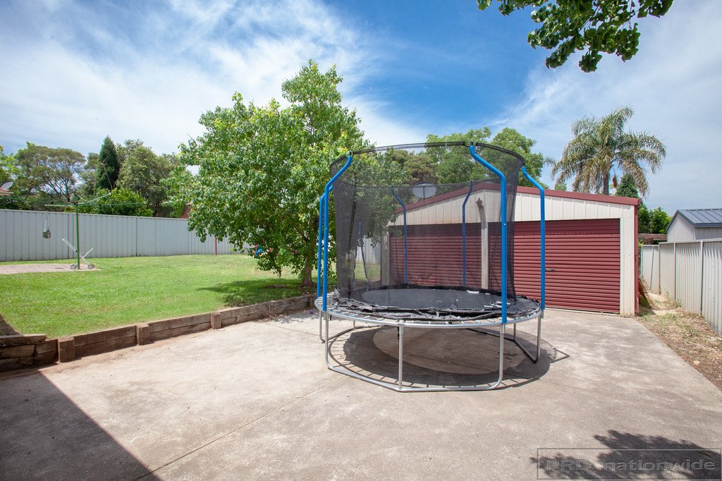 3 Garwood St  RUTHERFORD 16