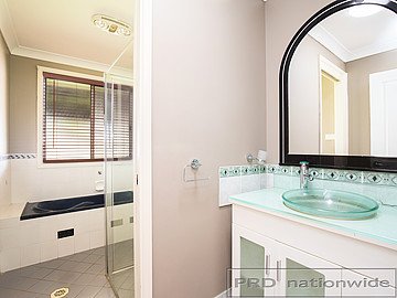 3 Garwood Street RUTHERFORD 4