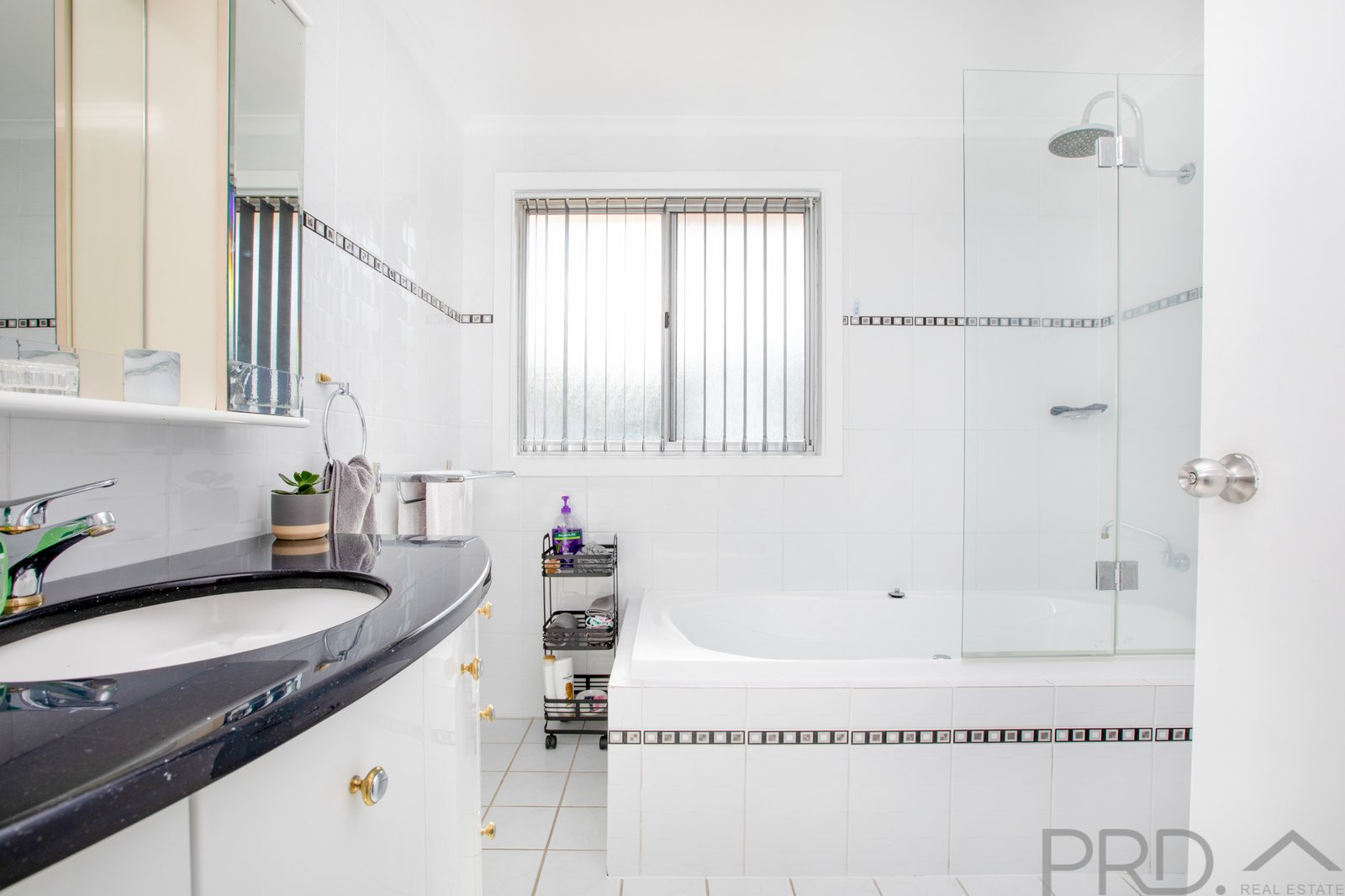 3 Geddes Close THORNTON 14