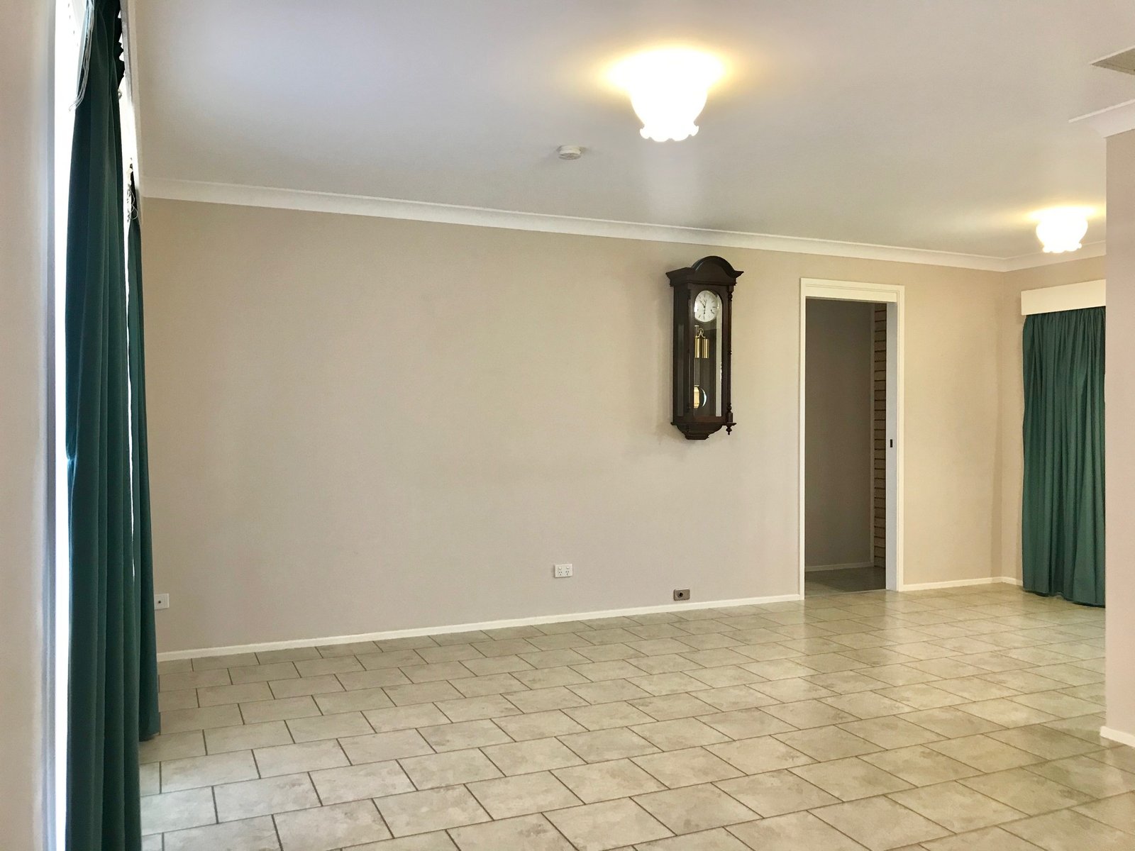 3 Gilbert Drive WESTDALE 4