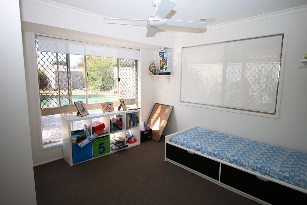 3 Gladiolus Court HOLLYWELL 8