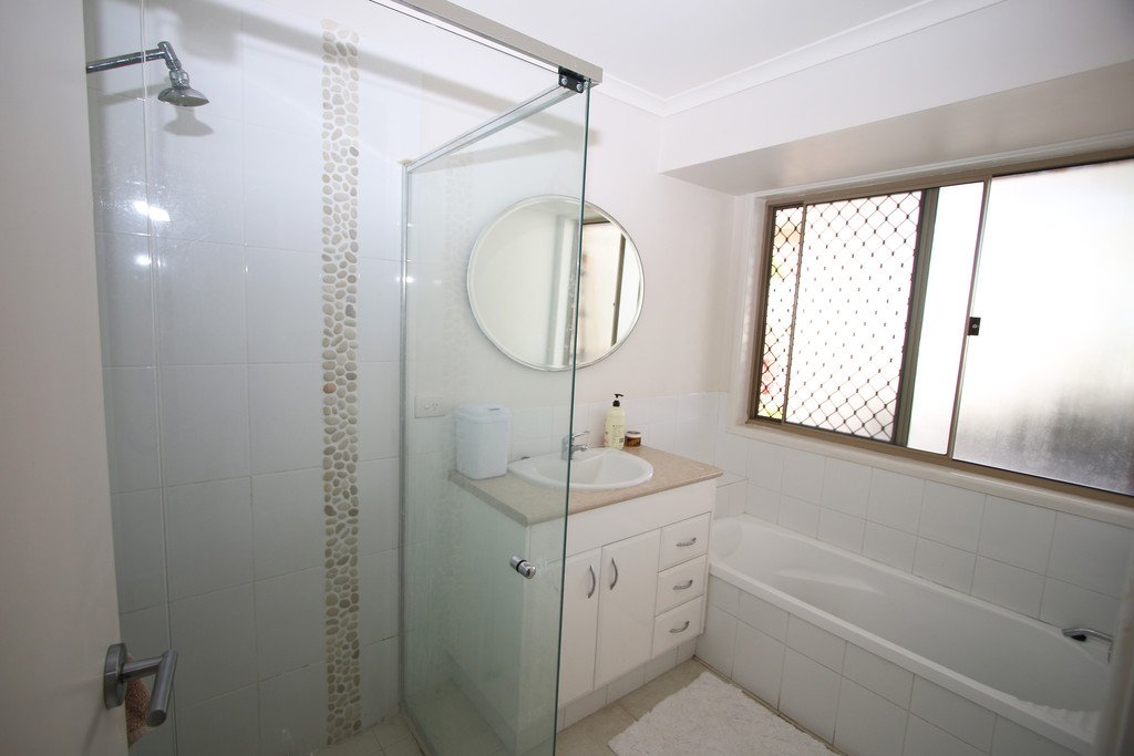 3 Gladiolus Court HOLLYWELL 10