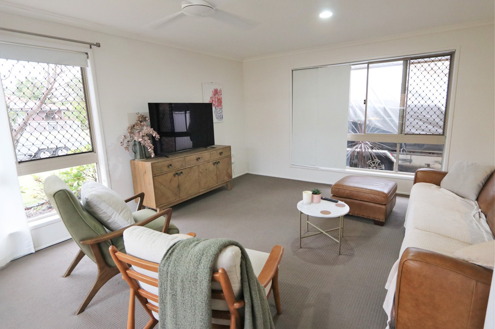 3 Gladiolus Court HOLLYWELL 8