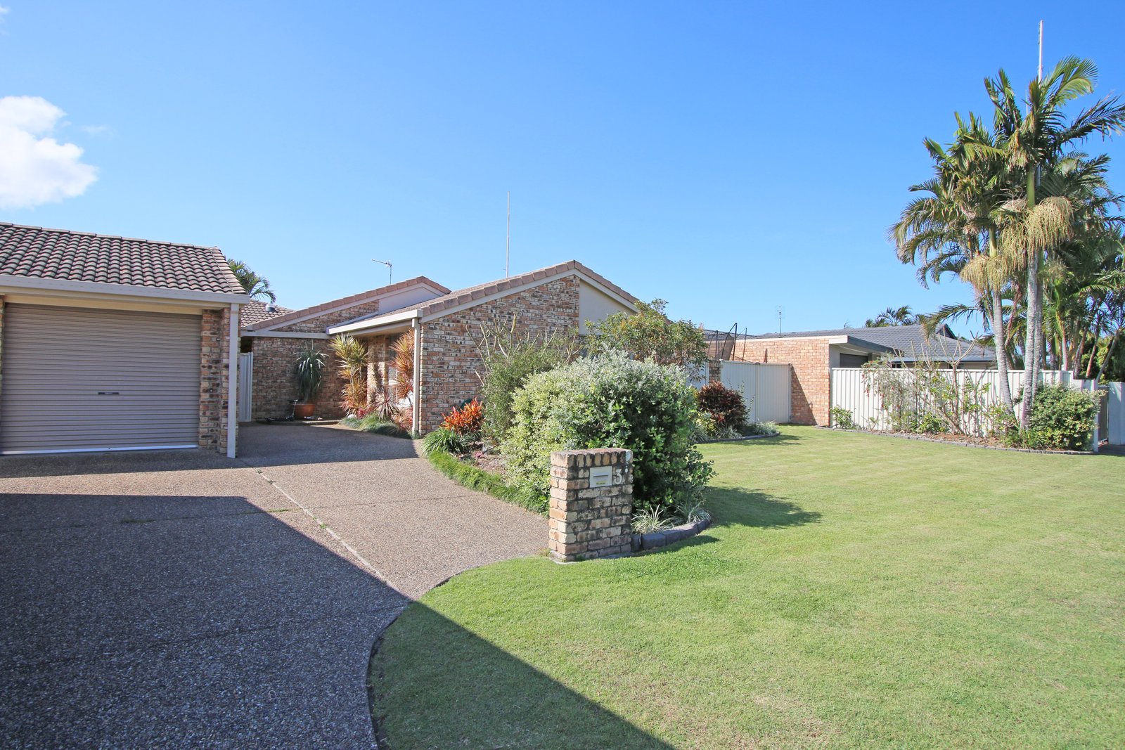 3 Gladiolus Court HOLLYWELL 1