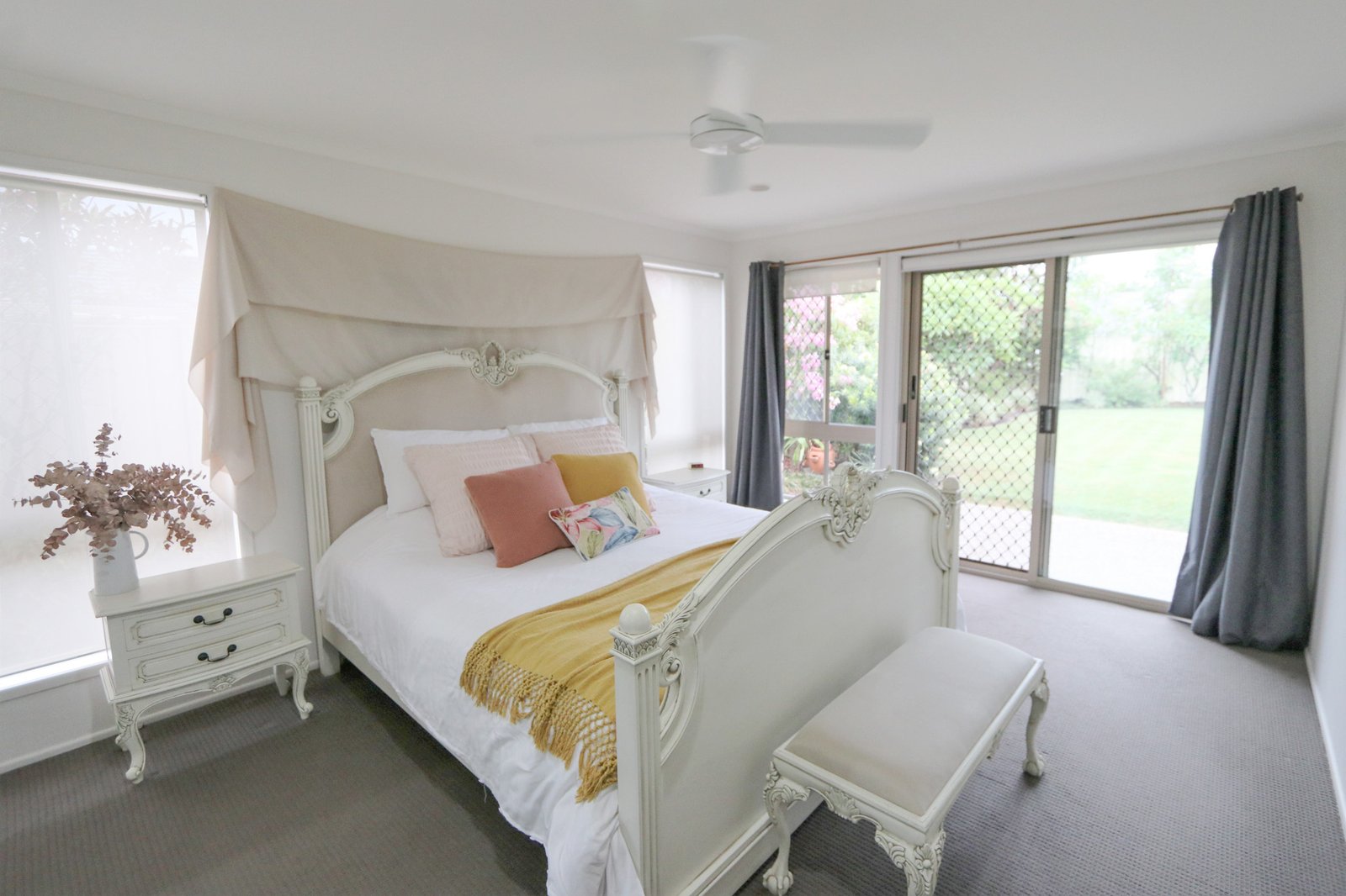 3 Gladiolus Court HOLLYWELL 9