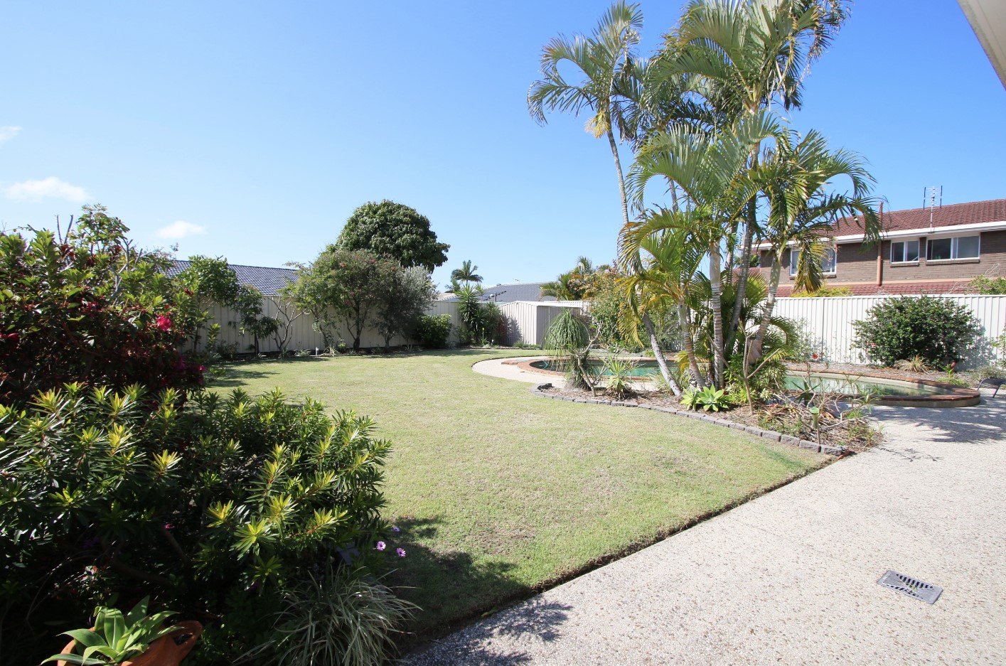 3 Gladiolus Court HOLLYWELL 18