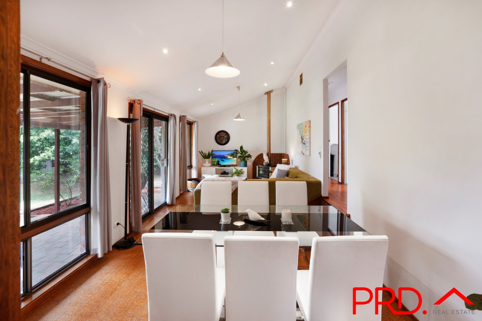 3 Glengarvin Drive TAMWORTH 6