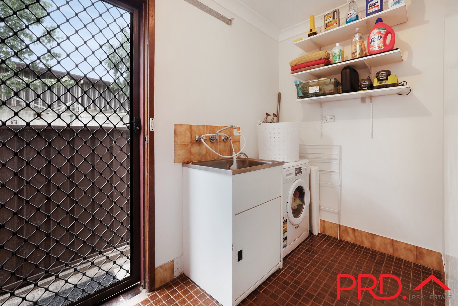 3 Glengarvin Drive TAMWORTH 12