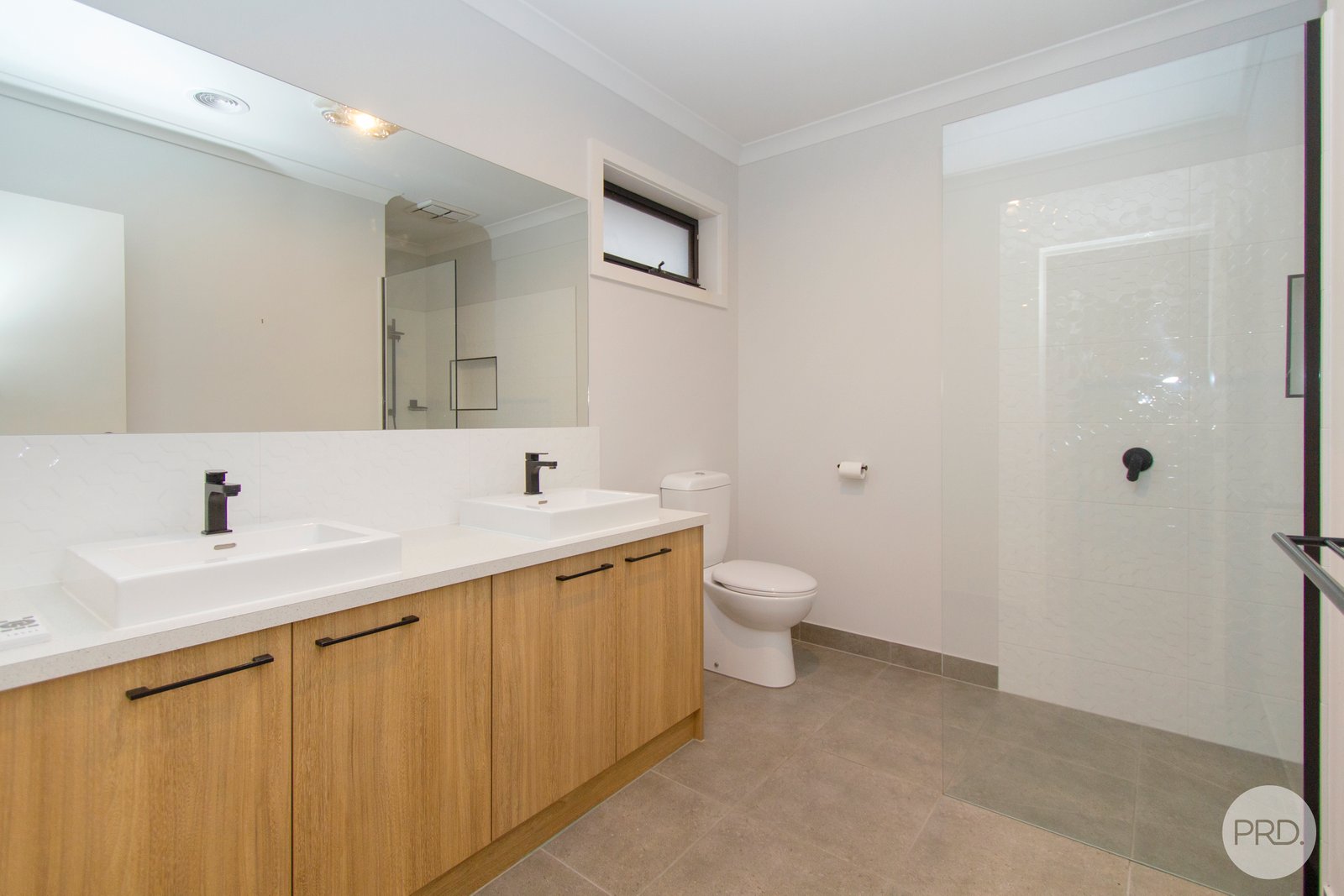 3 Gracefield Road BROWN HILL 10