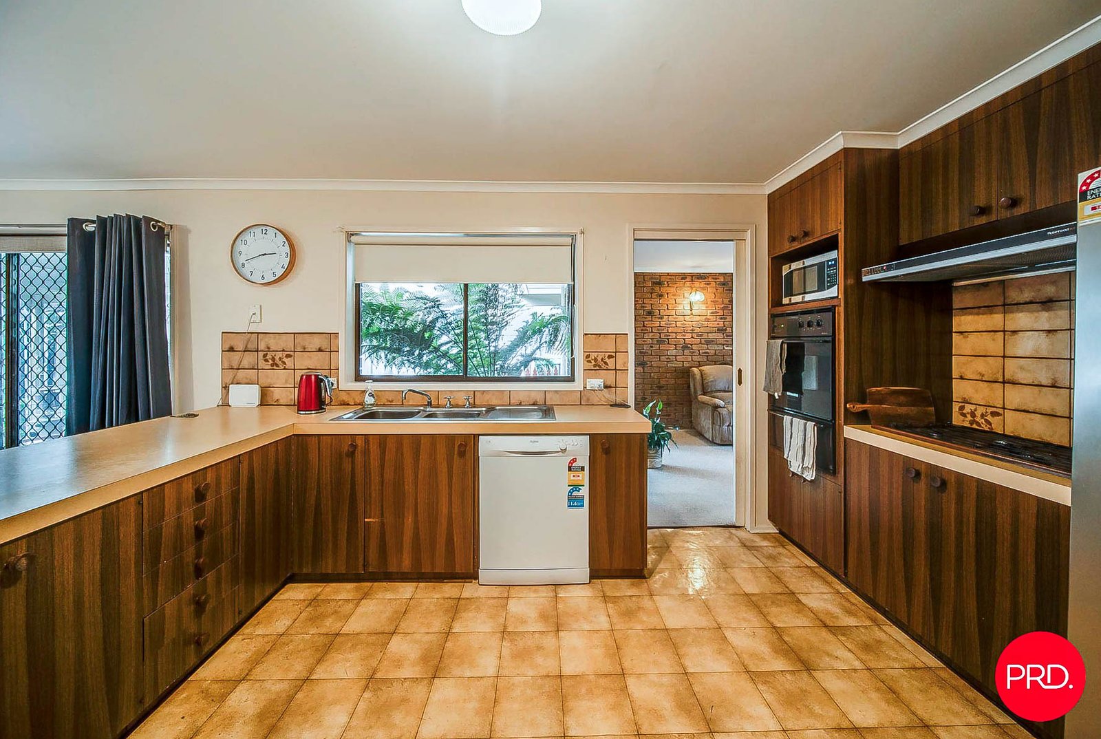 3 Graemar Court KANGAROO FLAT 6