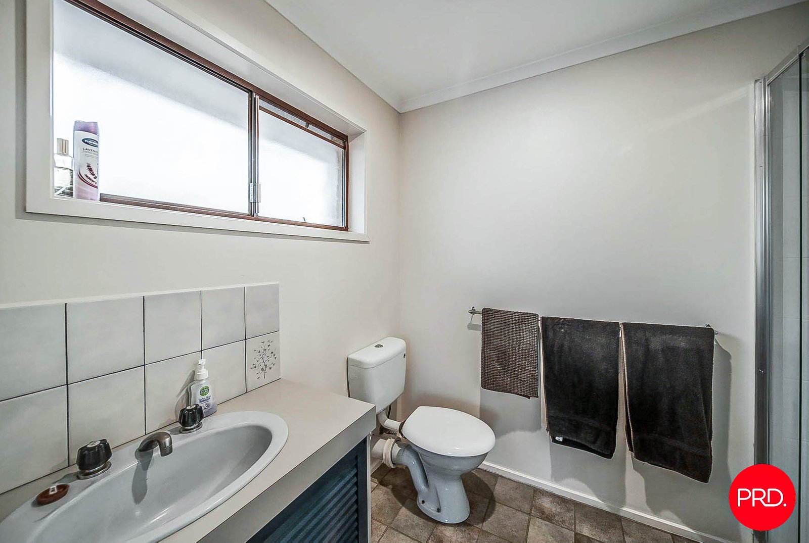 3 Graemar Court KANGAROO FLAT 9