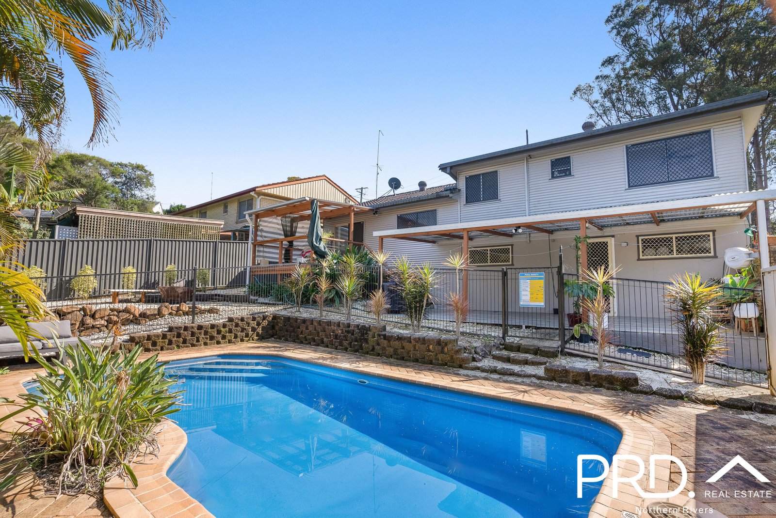 3 Graham Place GOONELLABAH 2