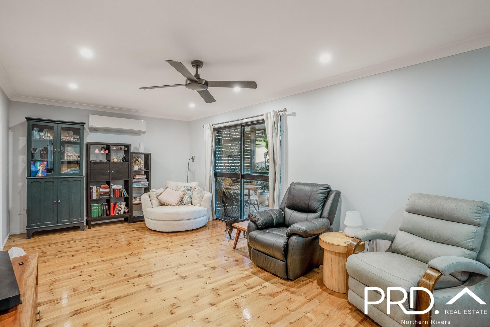 3 Graham Place GOONELLABAH 8