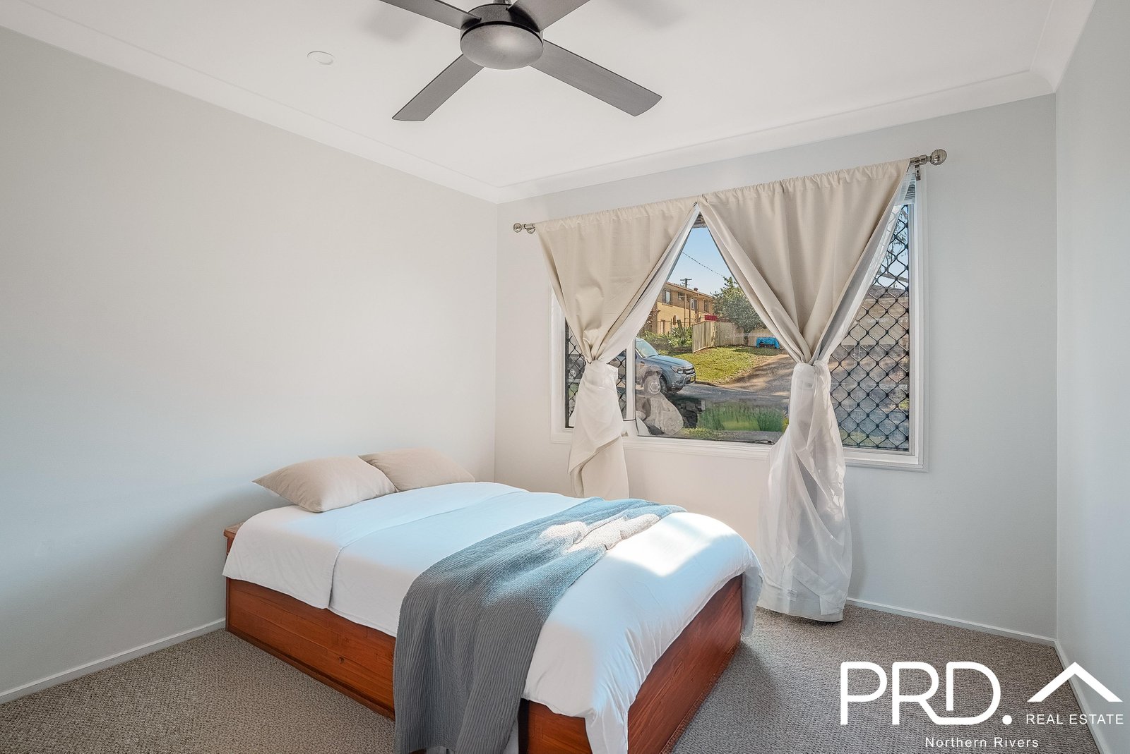 3 Graham Place GOONELLABAH 16