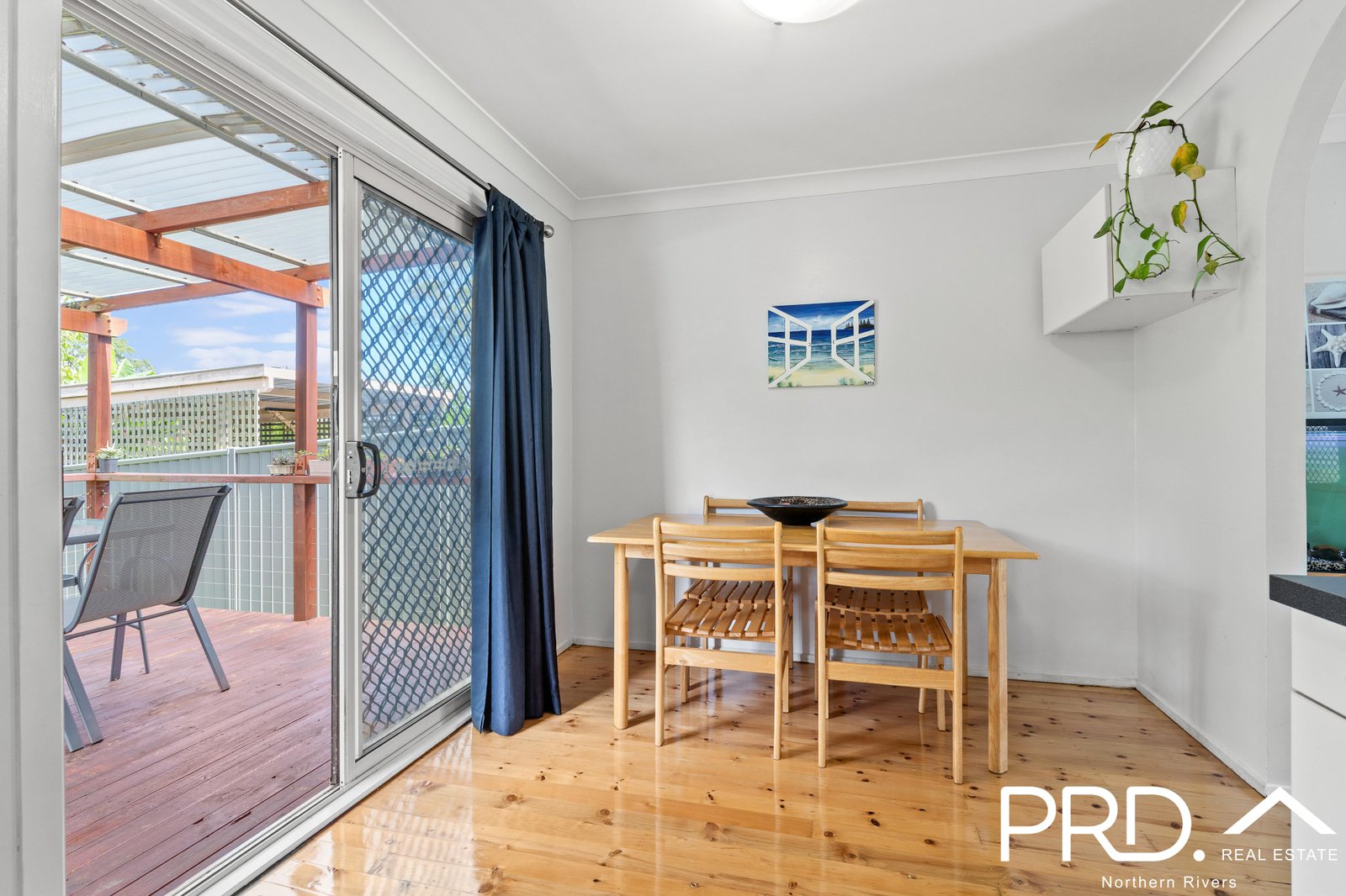3 Graham Place GOONELLABAH 7