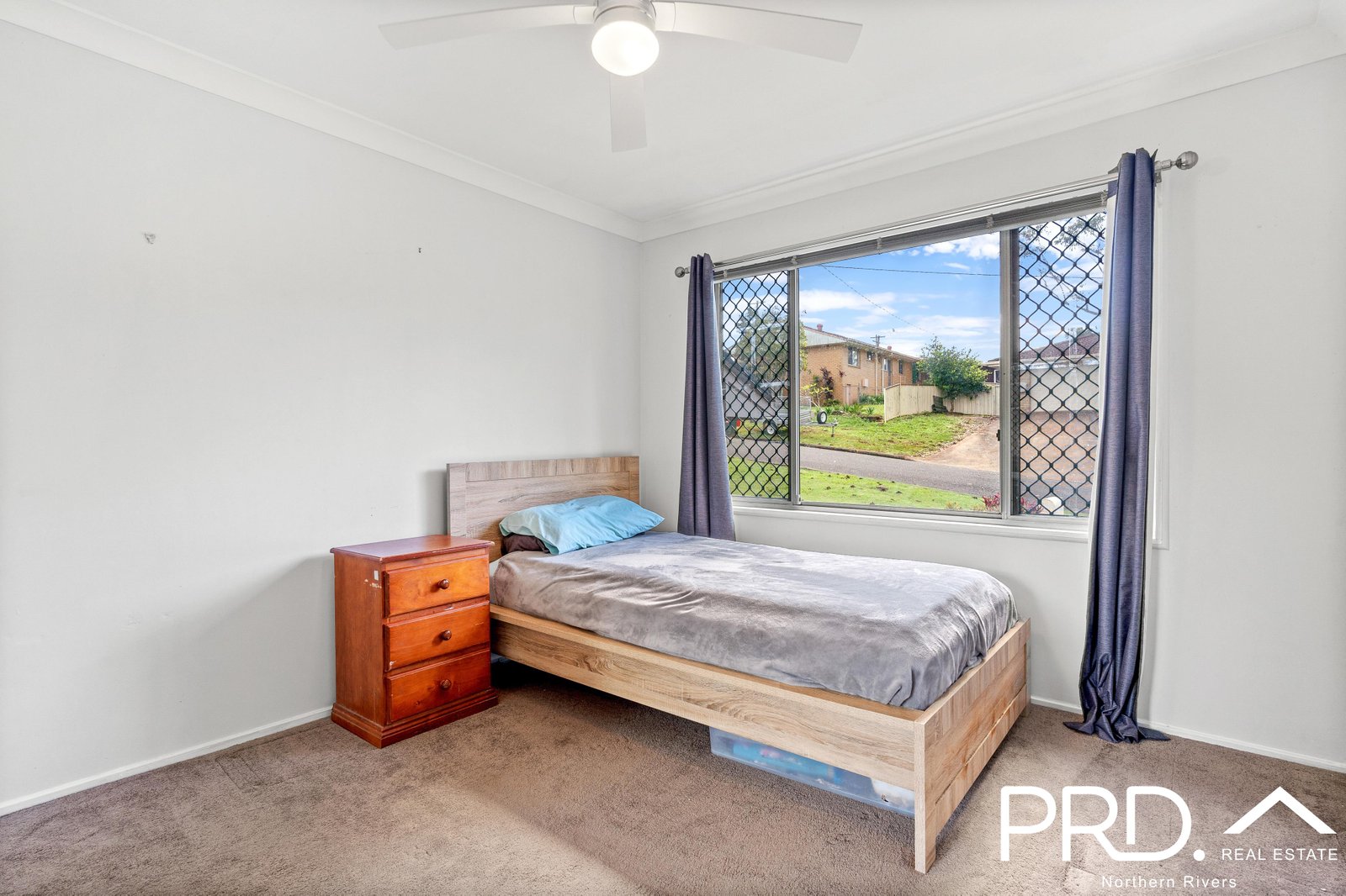 3 Graham Place GOONELLABAH 11