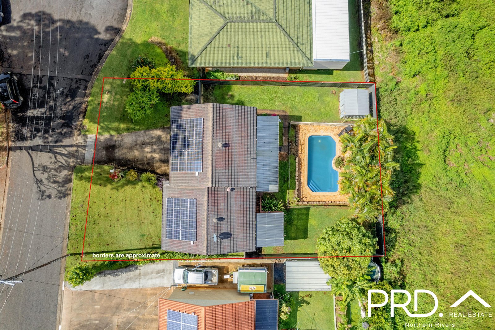 3 Graham Place GOONELLABAH 13