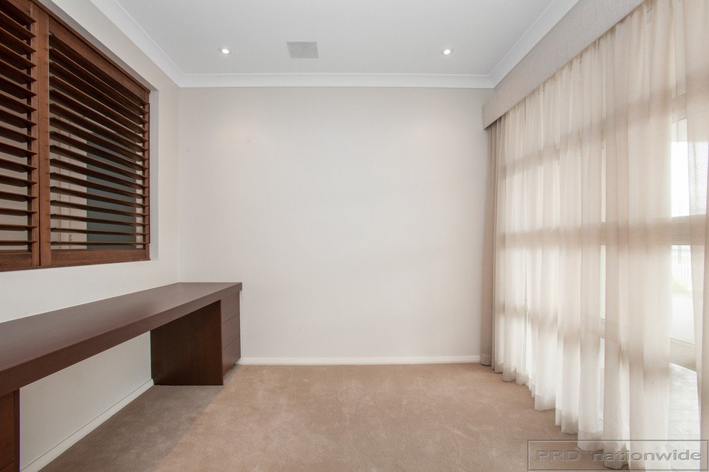 3 Grand Parade RUTHERFORD 15