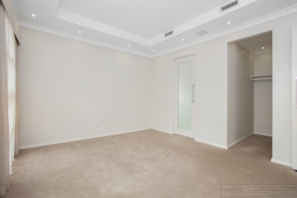 3 Grand Parade RUTHERFORD 17