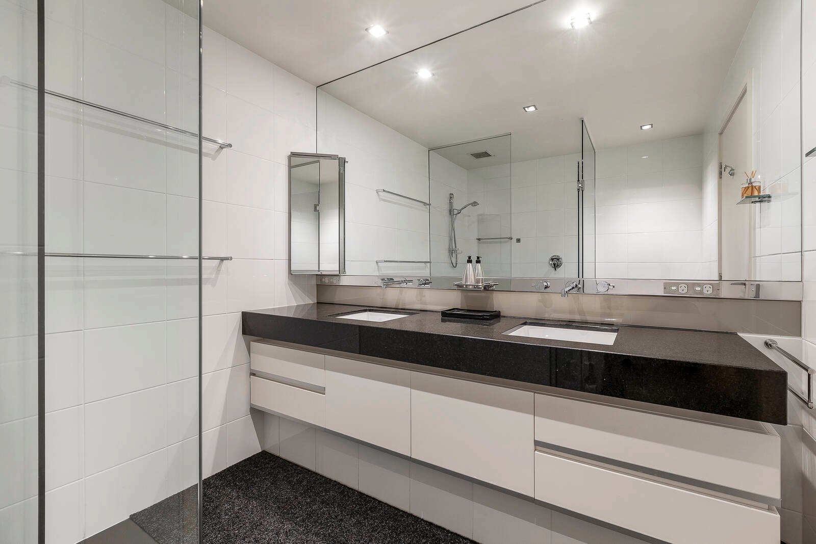 Real Estate and Property in 3 Grant Street, Southbank, VIC