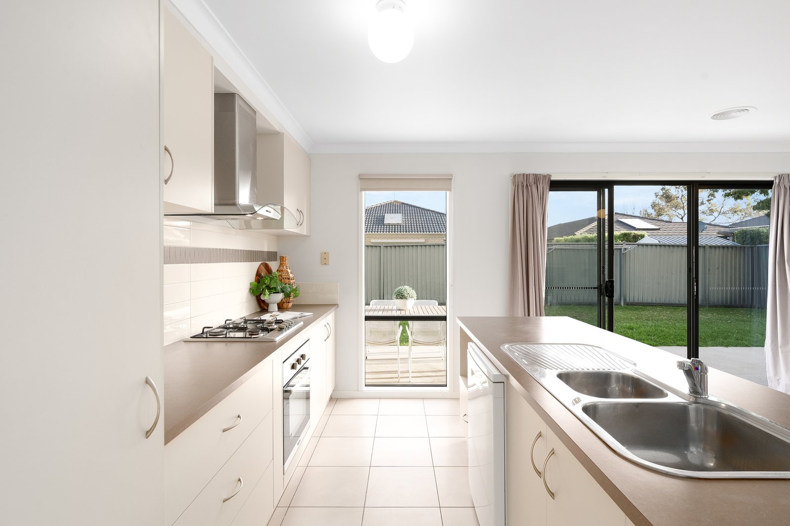 Gallery: 3 Grebe Court