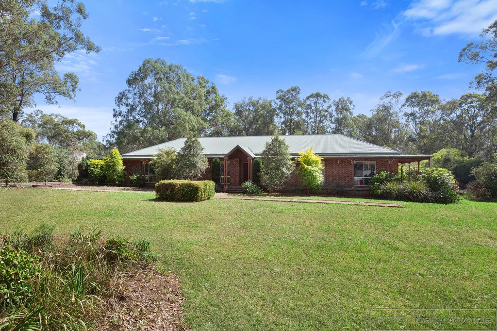 3 Grossman Place WALLALONG 2