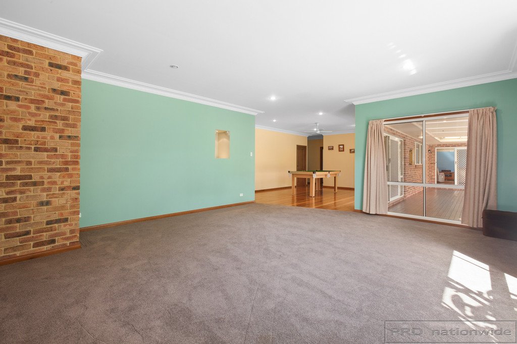 3 Grossman Place WALLALONG 13