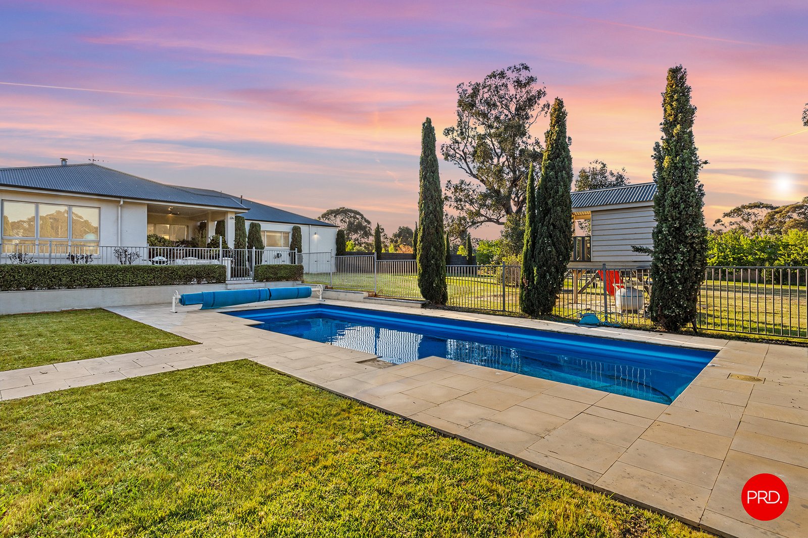 3 Hall Crescent JUNORTOUN 2