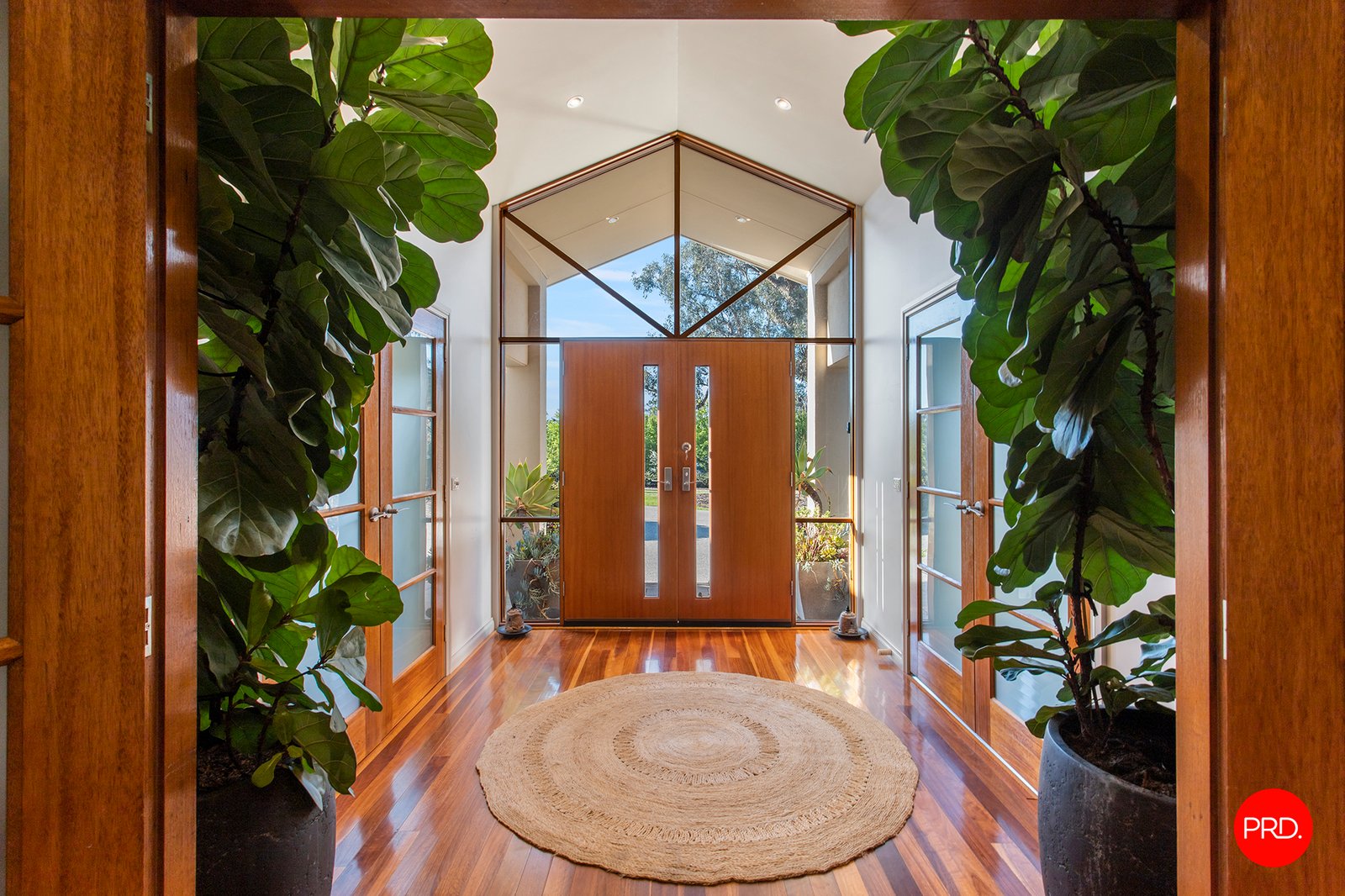 3 Hall Crescent JUNORTOUN 5