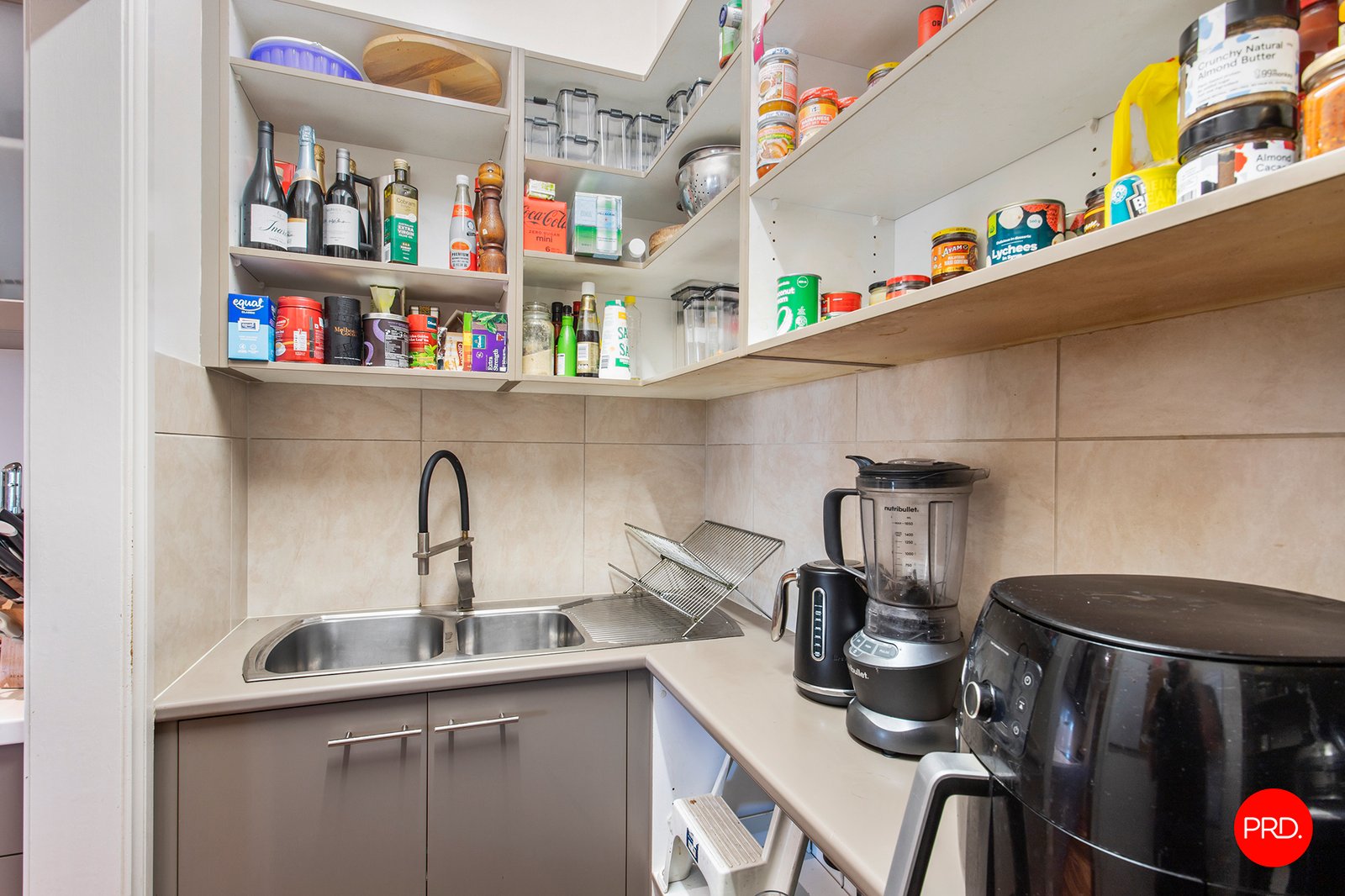 3 Hall Crescent JUNORTOUN 12