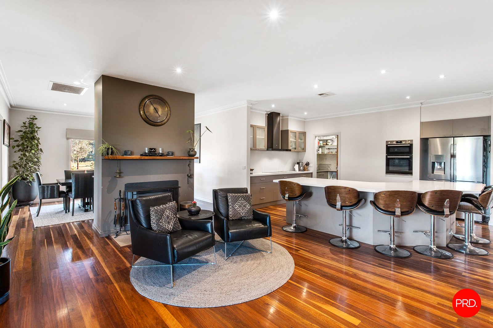 3 Hall Crescent JUNORTOUN 13