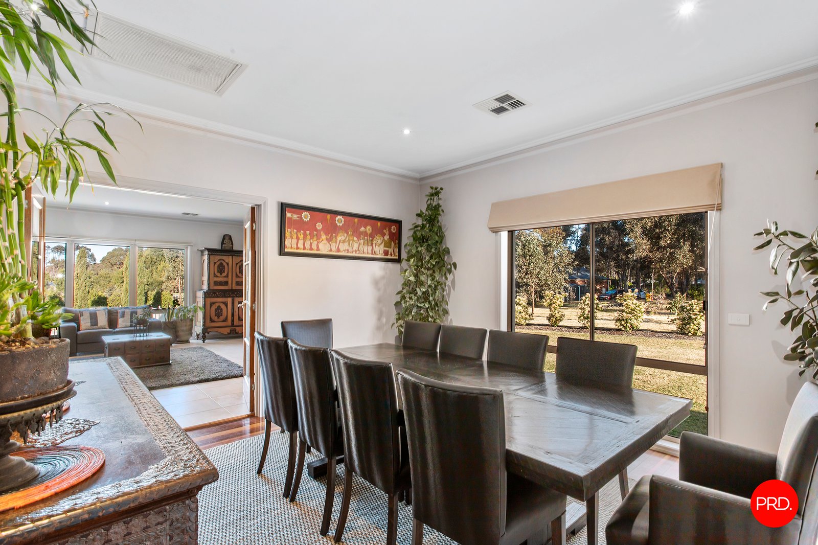 3 Hall Crescent JUNORTOUN 14