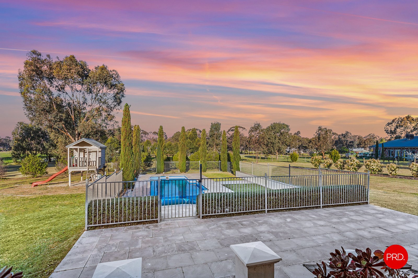 3 Hall Crescent JUNORTOUN 30