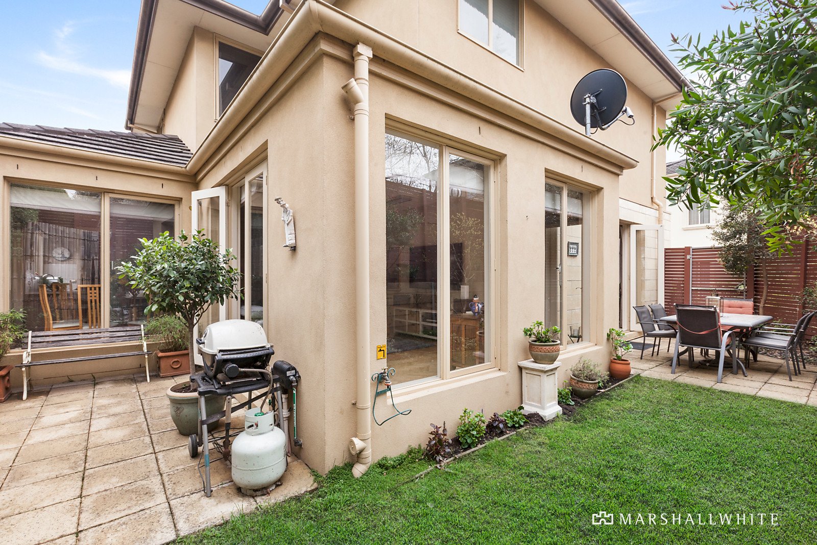 3 Halsbury Close, Doncaster East, VIC