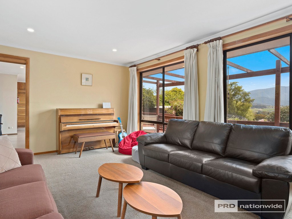 3 Hawthorn Drive KINGSTON 11