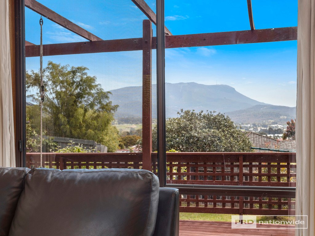 3 Hawthorn Drive KINGSTON 12