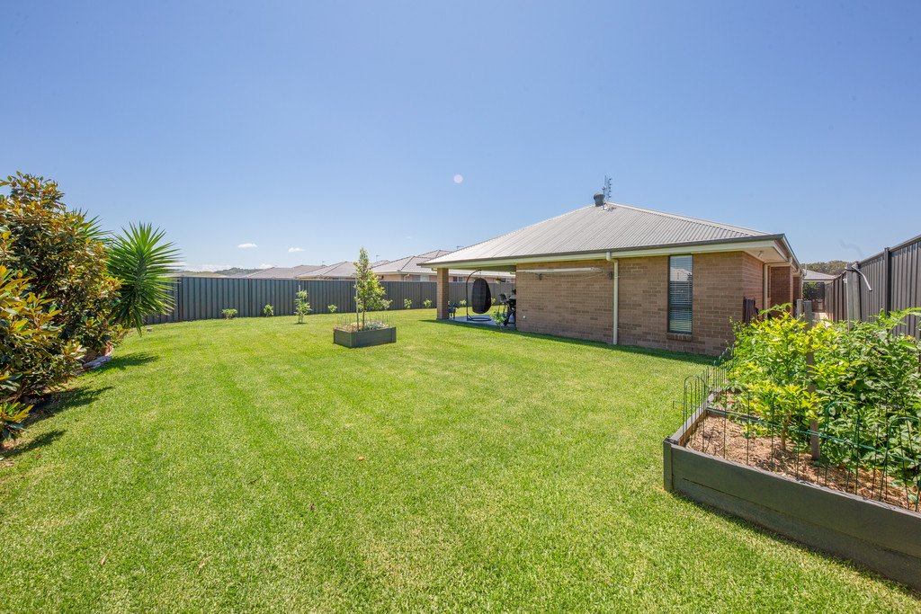 3 Hepburn Close RUTHERFORD 15