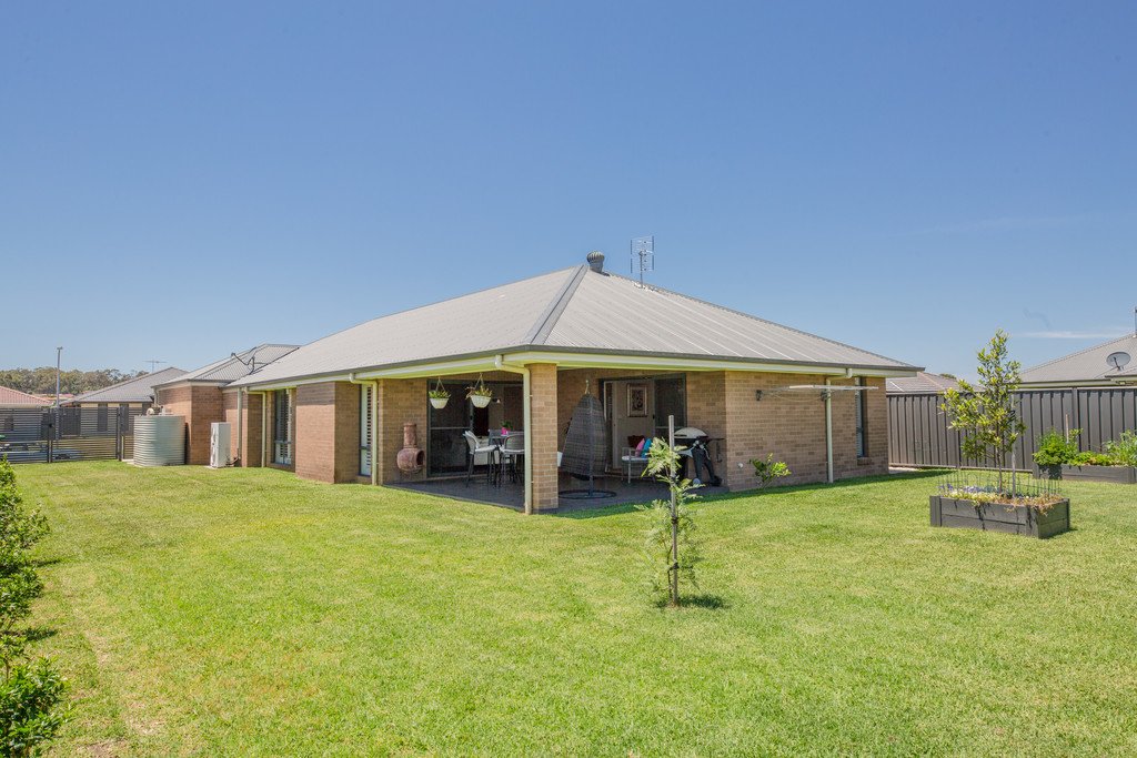 3 Hepburn Close RUTHERFORD 16