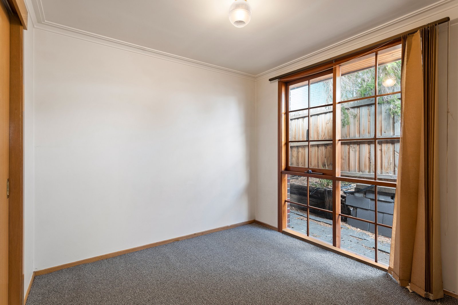 Real Estate and Property in 3 Hethersett Grove, Carnegie, VIC