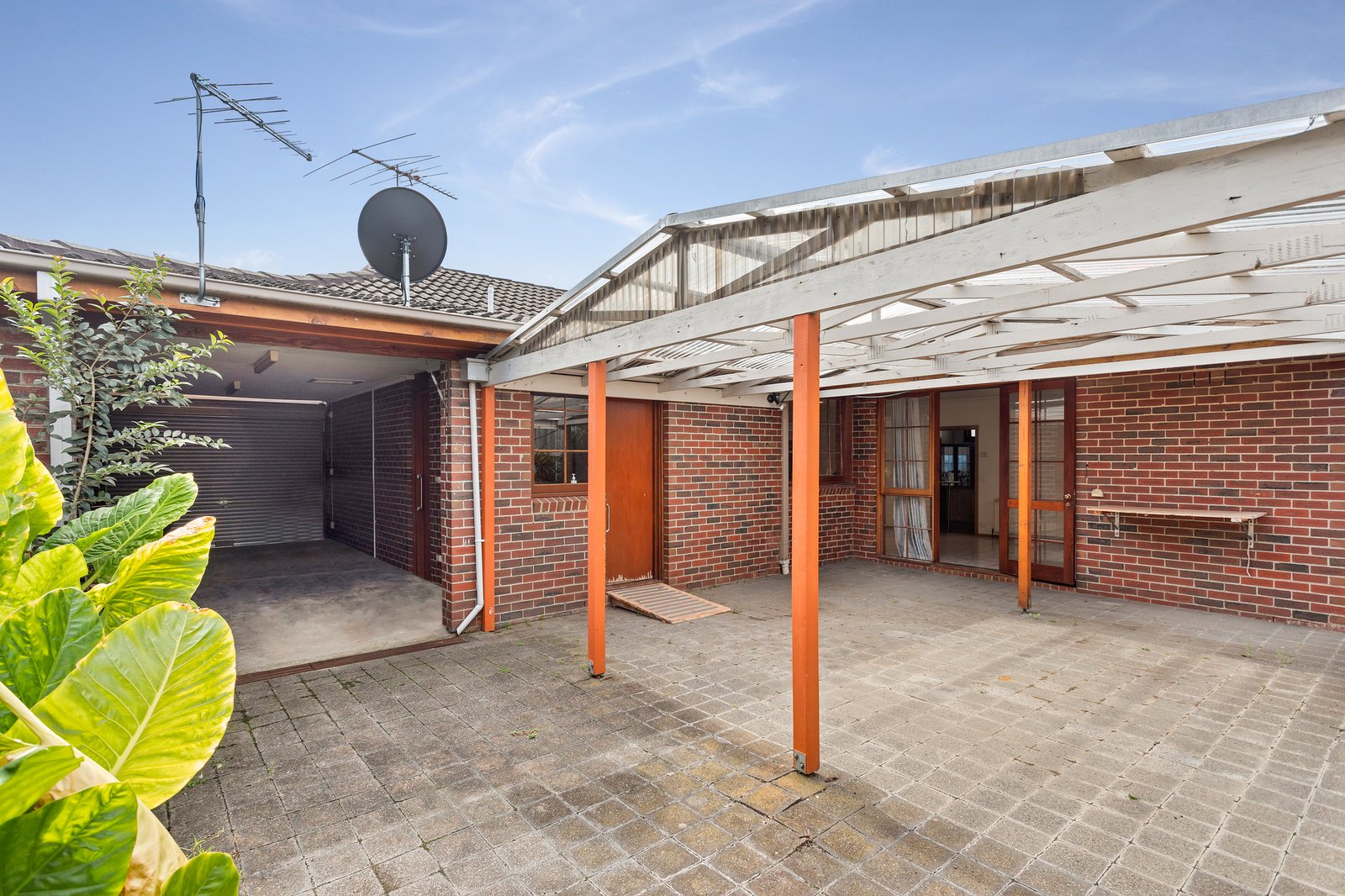 Real Estate and Property in 3 Hethersett Grove, Carnegie, VIC