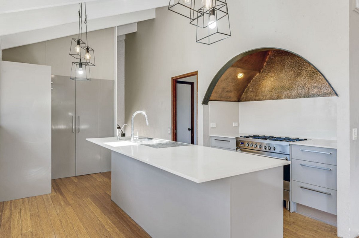 3 Hillview Parade Ashmore 8