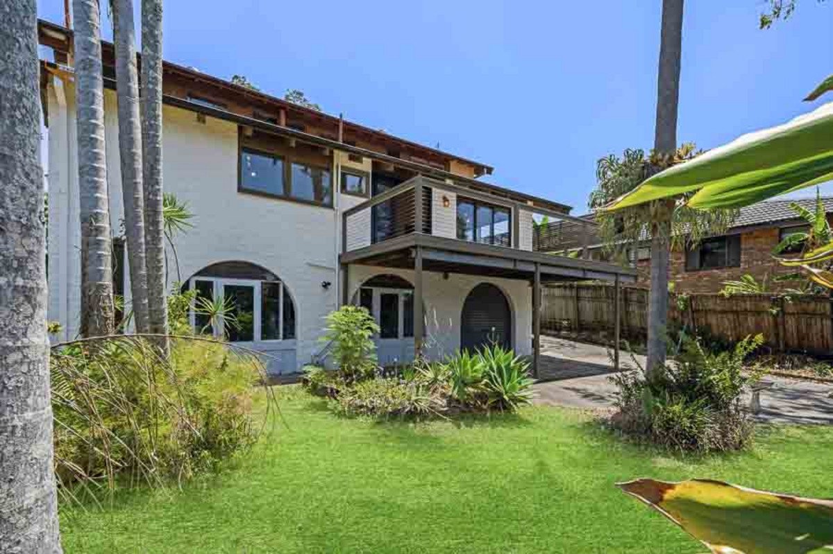 3 Hillview Parade Ashmore 19