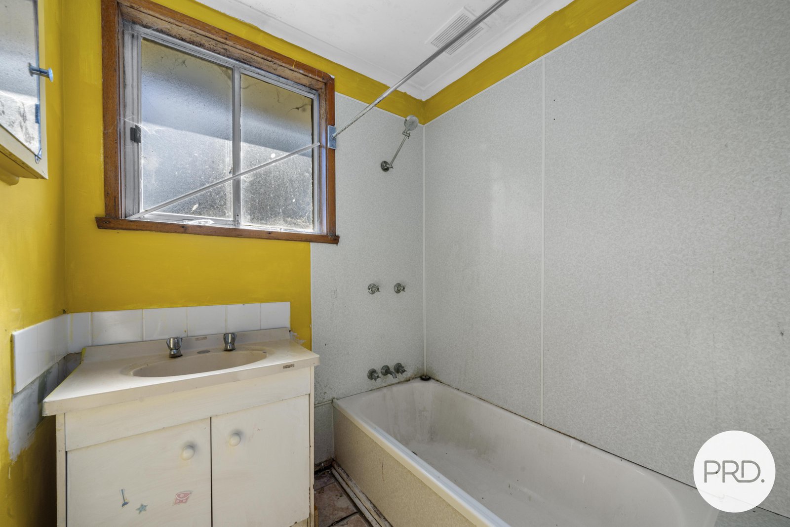 3 Hollycroft Way CLARENDON VALE 3