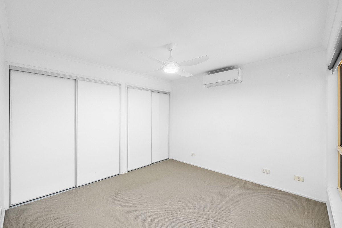 3 Holst Place Currumbin Waters 6