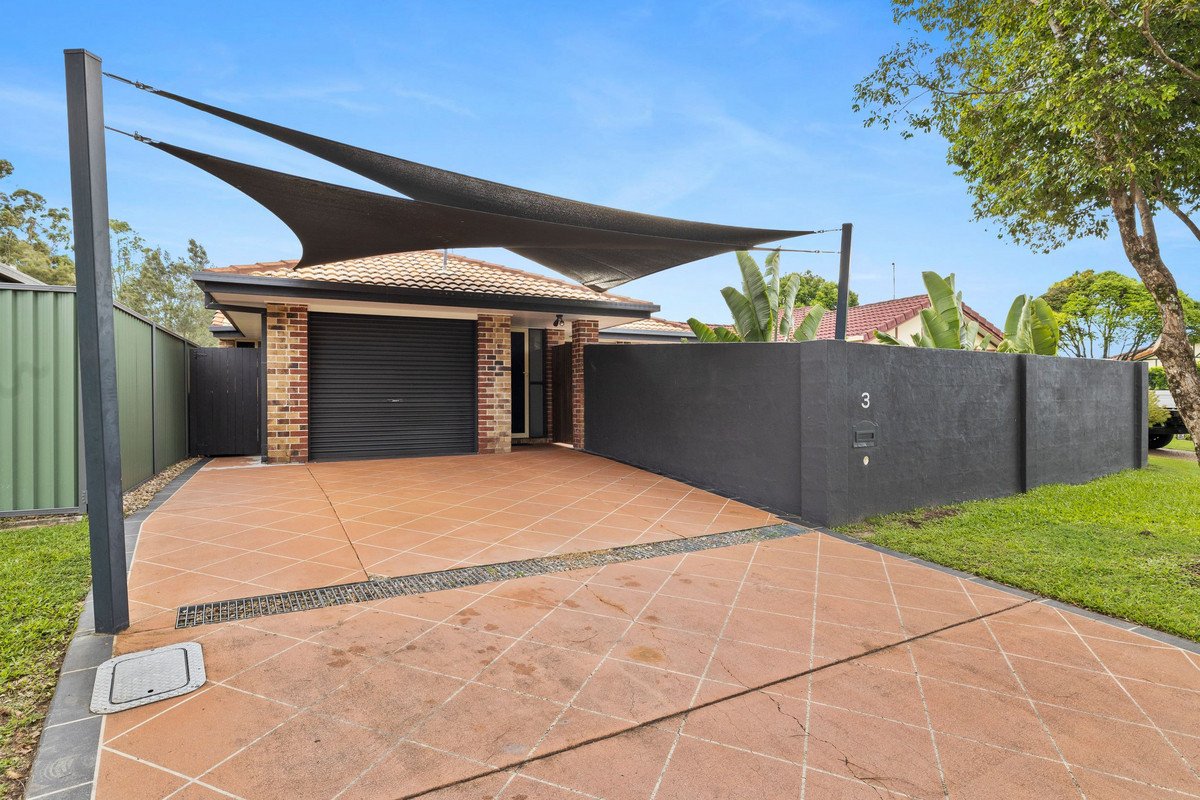 3 Holst Place Currumbin Waters 8