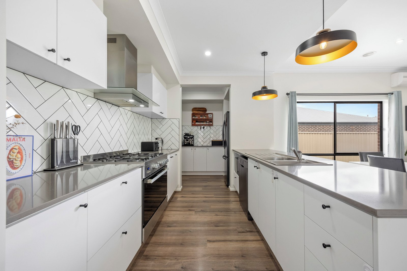 Gallery: 3 Honey Eater Drive